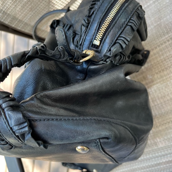 GUCCI LADIES SABRINA BOSTON BLACK RUFFLE TOTE BAG - Picture 16 of 17